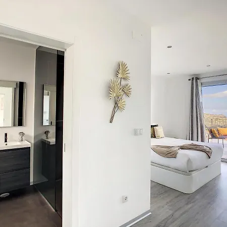 Villa Piece Of Heaven By Lovelystay Estreito da Calheta