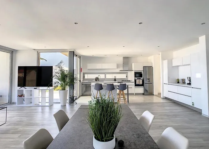 Villa Piece Of Heaven By Lovelystay