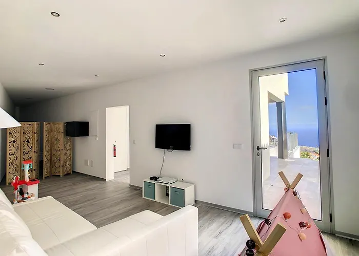 Villa Piece Of Heaven By Lovelystay Estreito Da Calheta