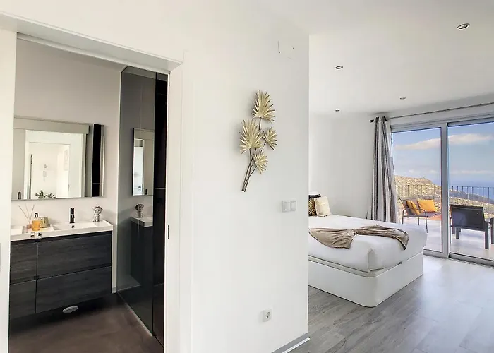 Villa Piece Of Heaven By Lovelystay Estreito Da Calheta